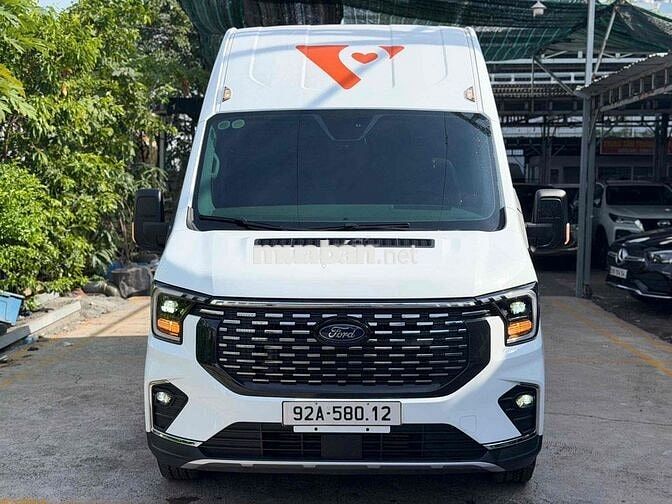 Ford Transit 2024 LƯỚT 1 VẠN XE RẤT MỚI 99%