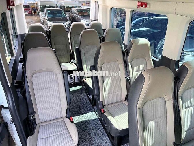Ford Transit 2024 LƯỚT 1 VẠN XE RẤT MỚI 99%