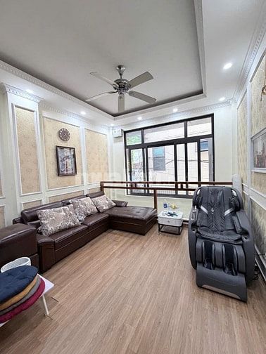 CC bán nhà phố Nguyễn Khánh Toàn DT 40m2x5 tầng. Giá 12 tỷ