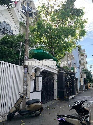 CẦN BÁN GẤP NHÀ MẶT TIỀN HẺM NHỰA XE TẢI LỚN
