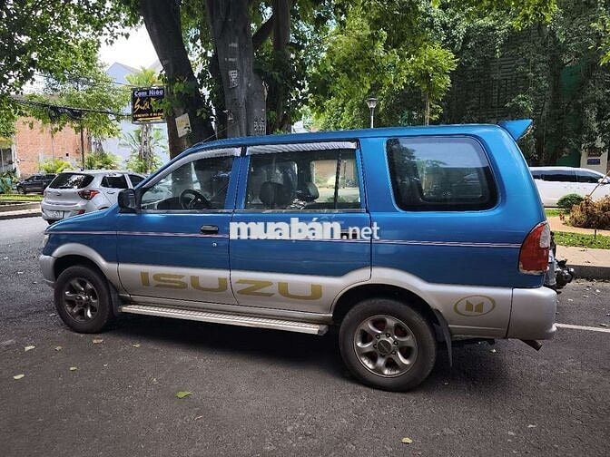 Isuzu Hilander 2003 Xanh