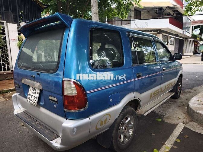 Isuzu Hilander 2003 Xanh