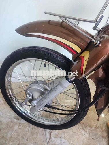 Xe máy Cub 50cc màu Nâu