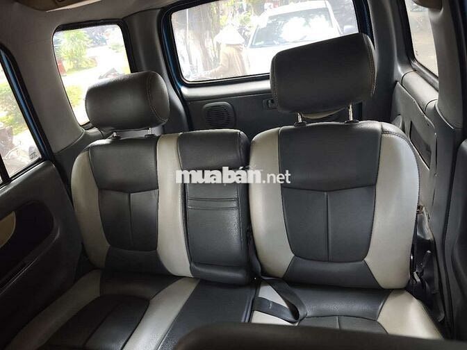 Isuzu Hilander 2003 Xanh