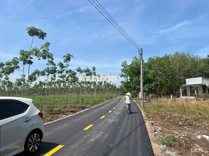 Cần bán đất ngang 10m DT 945,7m² (100m² thổ cư) Giá tổng 800TR
