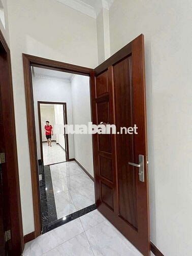 Cho thuê nhà Mặt Tiền KD gần ngã ba Chiêu liêu Dĩ An