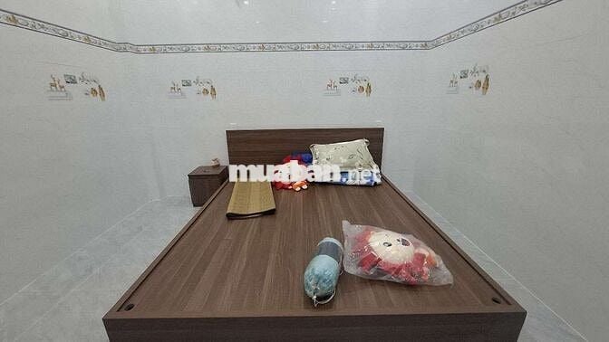 Bán nhà xây để ở kiên cố để lại nội thất, gần bệnh viện mới Mỹ Tho