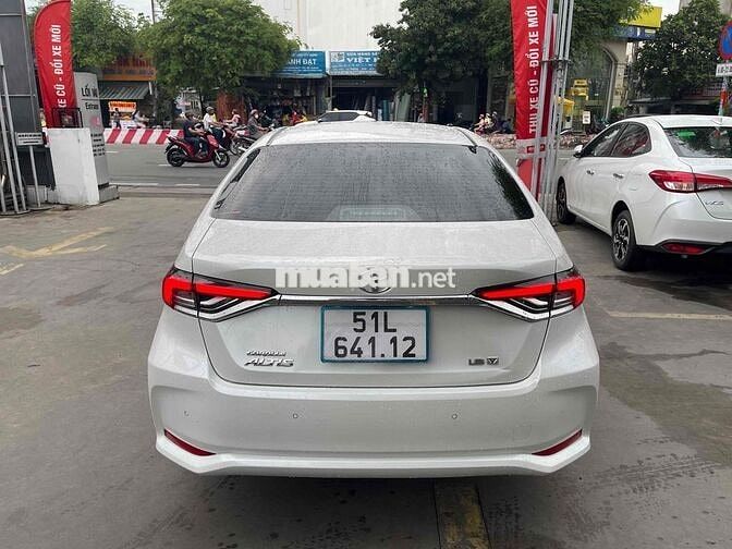 Toyota Corolla Altis 1.8V 2023 / Giá thương lượng