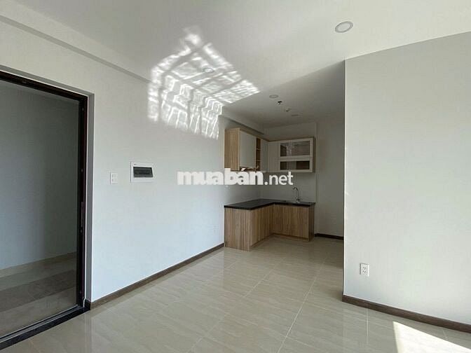 Cho thuê căn hộ Bcons Plaza căn góc , DT: 56m2 2pn,2wc giá 6,2tr/tháng