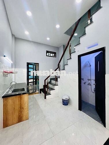 Bán nhà Hẻm 8m, Minh Phụng _ 3/2 , quận 11  -  40m2 