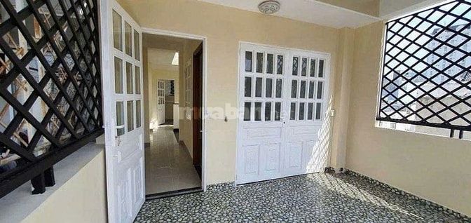 Nhà mới 1 Trệt Lững 3 Lầu 4x14m 6 Phòng hẻm 212B Nguyễn Trãi