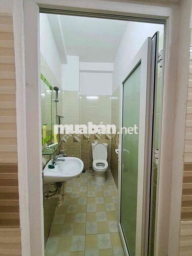 Nhà Khu Xóm Giá 4x15m 1Lửng - 2Lầu ST (4PN 5WC) Đường 8m. Hồng Bàng