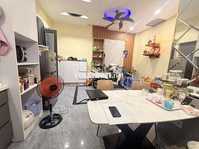 TÂN BÌNH , 4 tỷ hơn, 36m2, 3 TẦNG ĐÚC , GIÁP Q10, Q3, PN