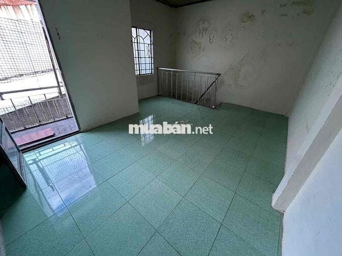 Nhà cho thuê gần chợ Hoàng Hoa Thám