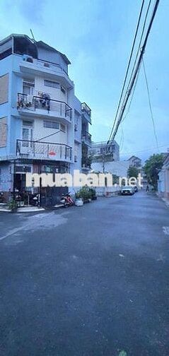 TÂN BÌNH , 4 tỷ hơn, 36m2, 3 TẦNG ĐÚC , GIÁP Q10, Q3, PN