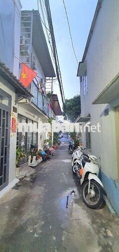 TÂN BÌNH , 4 tỷ hơn, 36m2, 3 TẦNG ĐÚC , GIÁP Q10, Q3, PN