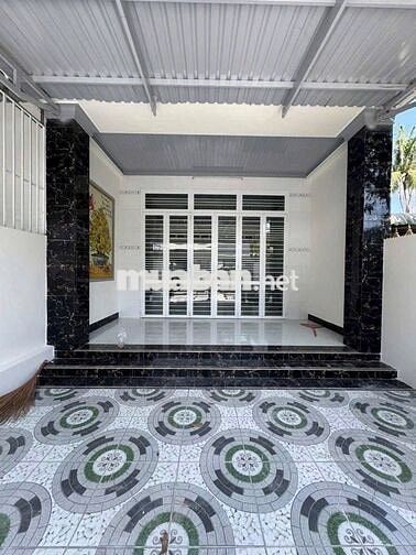 Căn nhà ngay cầu vượt Củ Chi 181m2 SHR 760 triệu TL