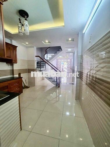 Nhà Khu Xóm Giá 4x15m 1Lửng - 2Lầu ST (4PN 5WC) Đường 8m. Hồng Bàng