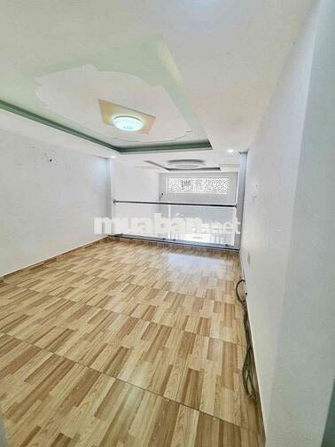 Nhà Khu Xóm Giá 4x15m 1Lửng - 2Lầu ST (4PN 5WC) Đường 8m. Hồng Bàng