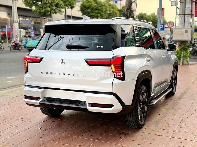 Mitsubishi Destinator Premium 2026 1.920km Trắng