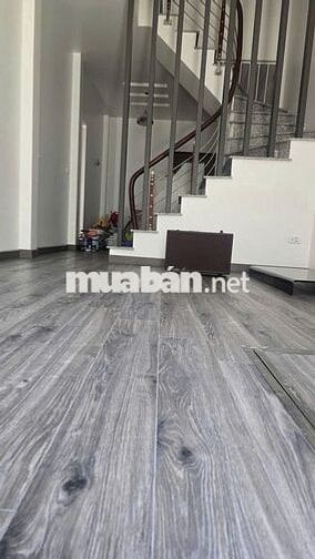 Cho thuê nhà có 5 Tầng *40m2, 2 mặt thoáng, 12tr. 180/25 tây mỗ