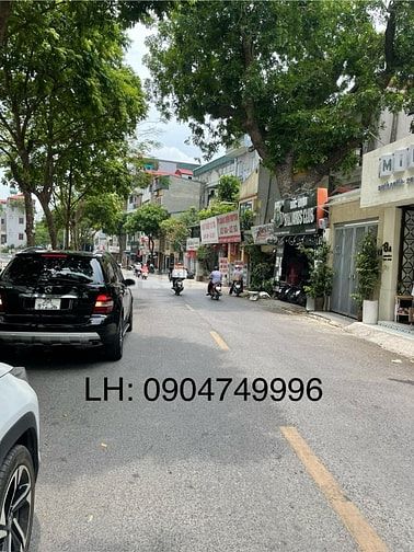 Bán nhà mặt phố Long Biên 2, Diện tích 223m2 đất, sổ đỏ chính chủ