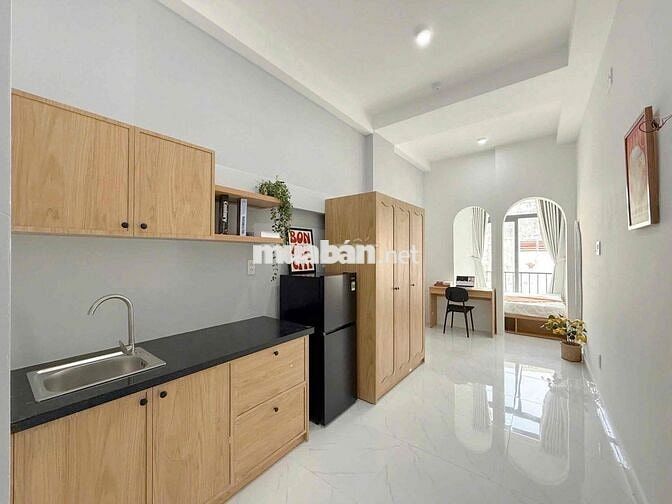 1 PHÒNG NGỦ , BAN CÔNG VIEW CỰC ĐẸP , FULL NỘI THẤT CỰC MỚI