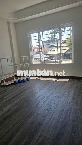 Cho thuê nhà có 5 Tầng *40m2, 2 mặt thoáng, 12tr. 180/25 tây mỗ