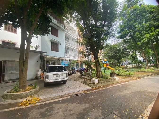 Cho thuê nhà 4 tầng liền kế làm văn phòng