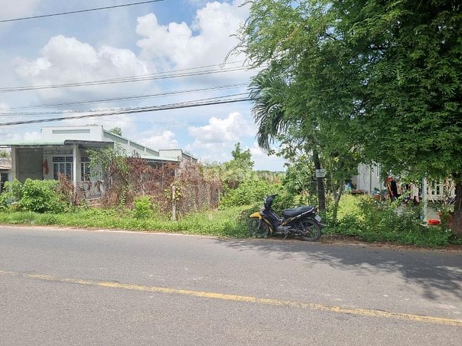 6x51 thổ cư, đường nhựa lớn. Đất đẹp xây trọ. 1,5 tỷ 