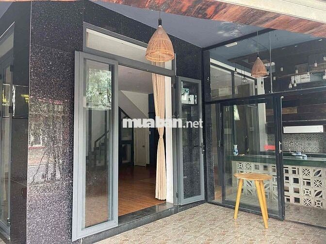 Nhà Hiệp Thành căn góc 1 trệt 2 Lầu 4pn 3wc sẵn 3 máy lạnh
