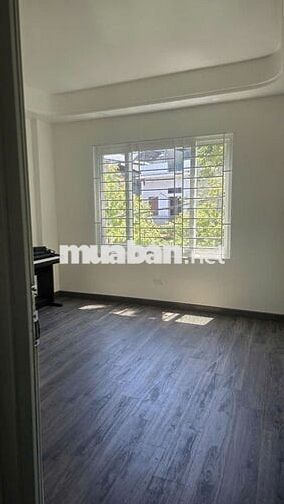 Cho thuê nhà có 5 Tầng *40m2, 2 mặt thoáng, 12tr. 180/25 tây mỗ