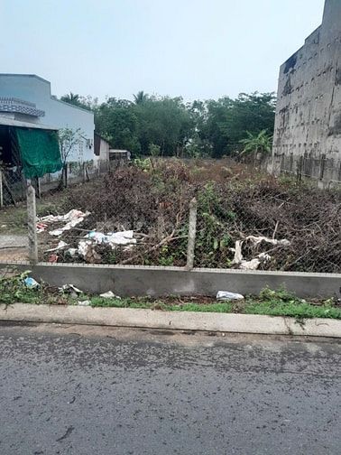 Đất mặt tiền Lăng Hoàng Gia, Tp Gò Công, 880m2 vuông vứt đẹp 3,7 tỷ