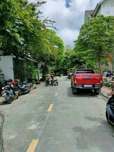 BÁN ĐẤT NỀN D/A KHU 50HA P CÁT LÁI QUẬN 2 CỦ, GIÁ 67TR/M