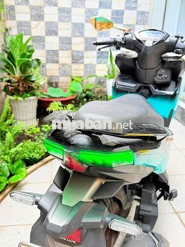 Honda Vario 125i 2025 Đen Xanh 2700km