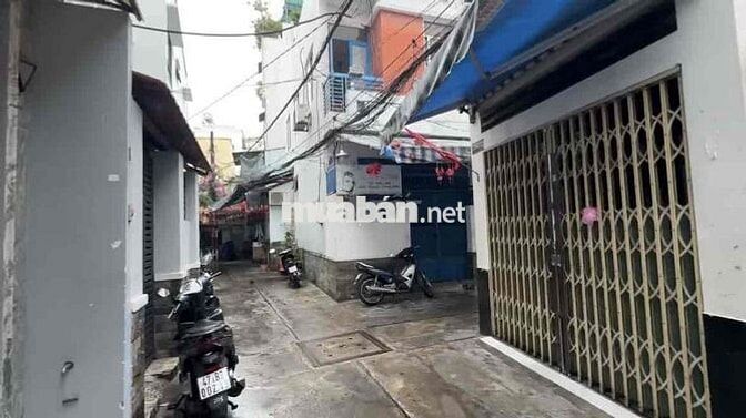 Bán Gấp Nhà Hoàng Văn Thụ Ngang 5,3m Giá Siêu Rẻ