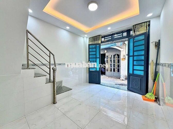 NHÀ NGAY BÌNH LONG XE HƠI TỚI NHÀ HẺM 4M SÁT MT 2 TẦNG Ở NGAY