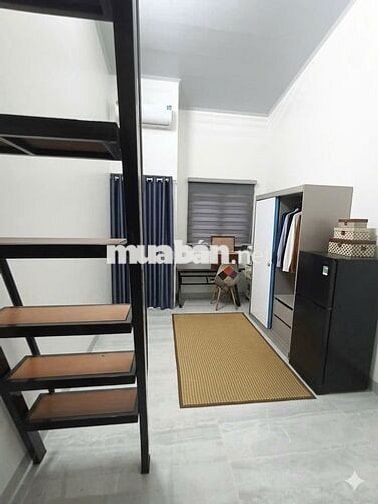 Phòng không chung chủ khép kín có ban công 25m2 giá 3tr8