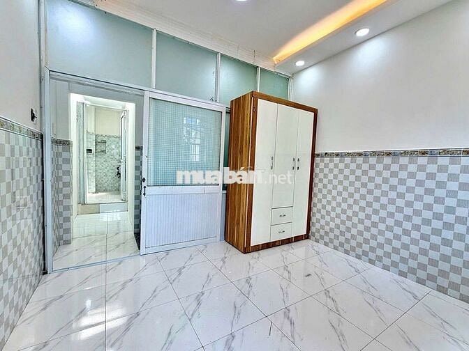 NHÀ NGAY BÌNH LONG XE HƠI TỚI NHÀ HẺM 4M SÁT MT 2 TẦNG Ở NGAY