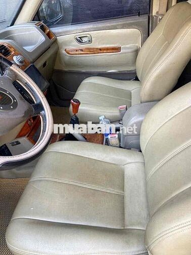 Mitsubishi 7 chỗ màu Đen