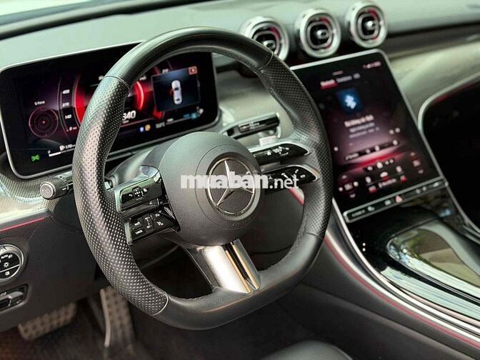 Mercedes-Benz C300 AMG 2022 Trắng