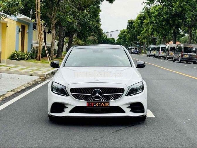 Mercedes-Benz C300 AMG 2020 Trắng