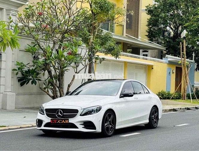 Mercedes-Benz C300 AMG 2020 Trắng