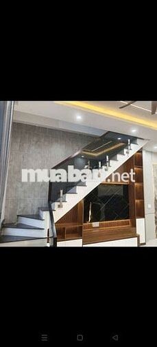 Nhà 1 trệt 2 lầu Full nội thất hẻm 121 DX 006 vào 20m.gpxd cấp chính