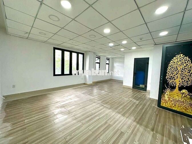 🏢 Office For Lease | CBD Location | Flexible Sizes From 70m² – 160m²