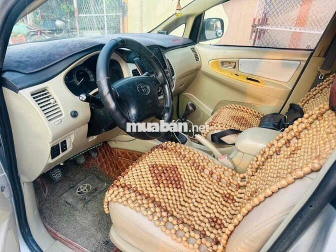 Toyota Innova J 2009 Bạc