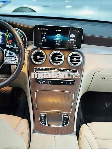 Mercedes GLC 200 4Matic Model 2021
