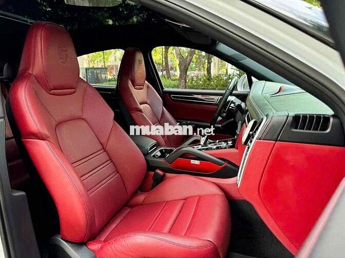 Porsche Cayenne Coupe 2022 trang Bank 90%