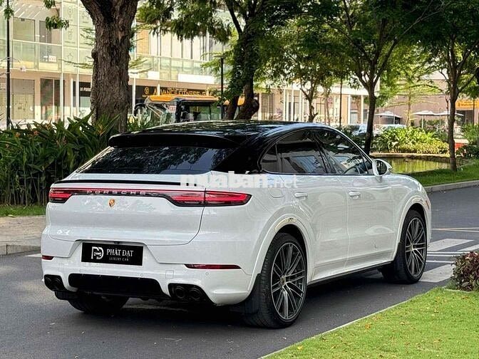 Porsche Cayenne Coupe 2022 trang Bank 90%