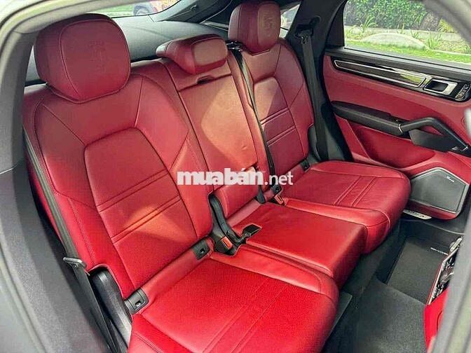Porsche Cayenne Coupe 2022 trang Bank 90%